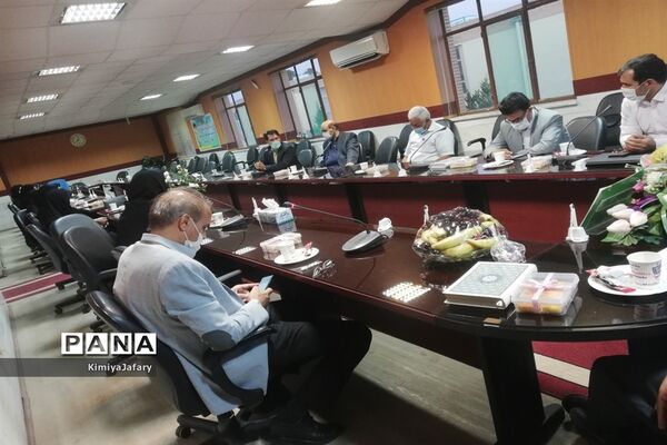 تجلیل از عوامل جشنواره فرهنگی و هنری فردا و پرسش مهر شهرستان کاشمر