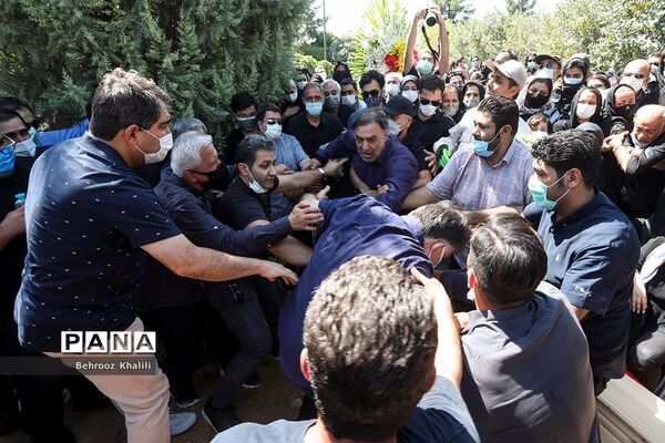 مراسم تشییع پیکر خبرنگاران فقید ایسنا و ایرنا