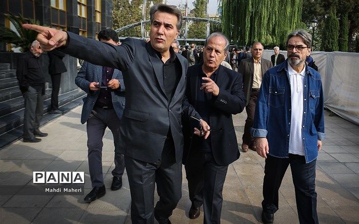 حمیدرضا نوربخش: نمی شود جامعه را ملزم کرد یک نوع موسیقی خاص گوش کند