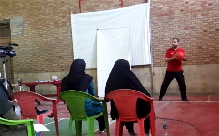 دوره آموزشی مربیگری و داوری رشته‌های ورزشی والیبال و بسکتبال در شهرستان دشتی برگزار شد