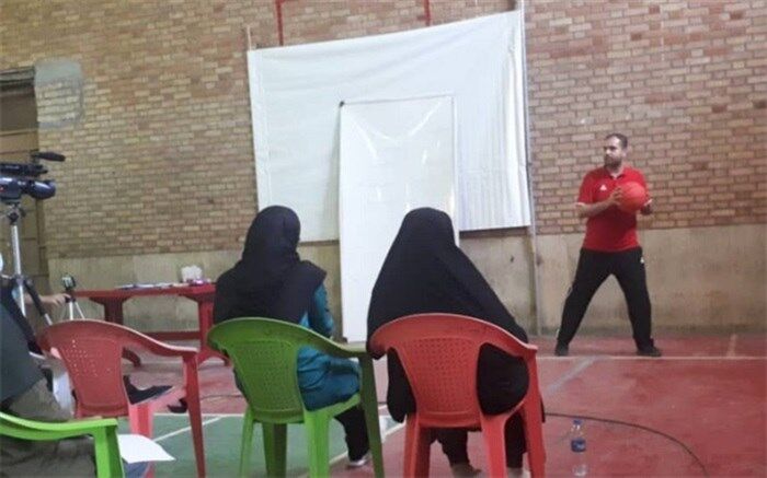 دوره آموزشی مربیگری و داوری رشته‌های ورزشی والیبال و بسکتبال در شهرستان دشتی برگزار شد