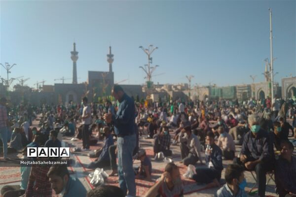 جشن ولادت امام رضا (ع) با حضور رئیس جمهور منتخب مردم در حرم مطهر رضوی