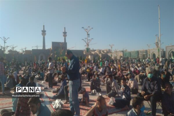 جشن ولادت امام رضا (ع) با حضور رئیس جمهور منتخب مردم در حرم مطهر رضوی
