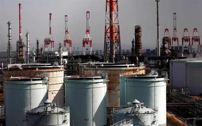 افزایش قیمت نفت در پی کاهش ذخیره‌سازی‌های آمریکا