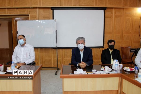 جلسه هم اندیشی روسای ستادهای حامی آیت الله رئیسی در استان بوشهر
