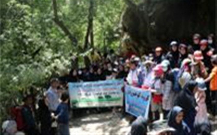 طرح طبیعت‌گردی ورزشی خانواده در آذربایجان شرقی برگزار شد