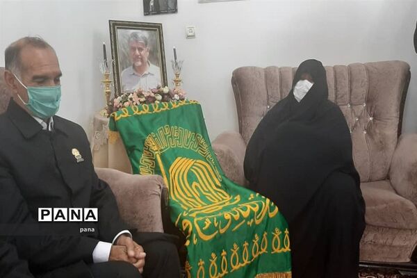 حضور خادمان و حاملان پرچم متبرک امام رضا(ع) در شهرستان میانه