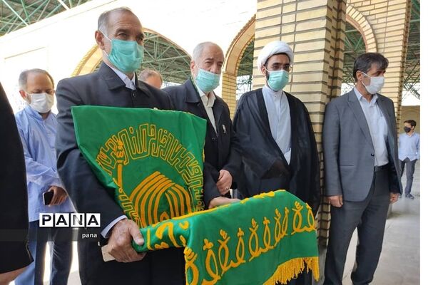 حضور خادمان و حاملان پرچم متبرک امام رضا(ع) در شهرستان میانه