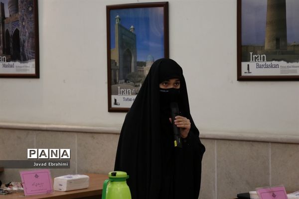 نشست نمایندگان تشکل‌های سازمان دانش‌آموزی با معاون پرورشی و فرهنگی آموزش و پرورش خراسان رضوی