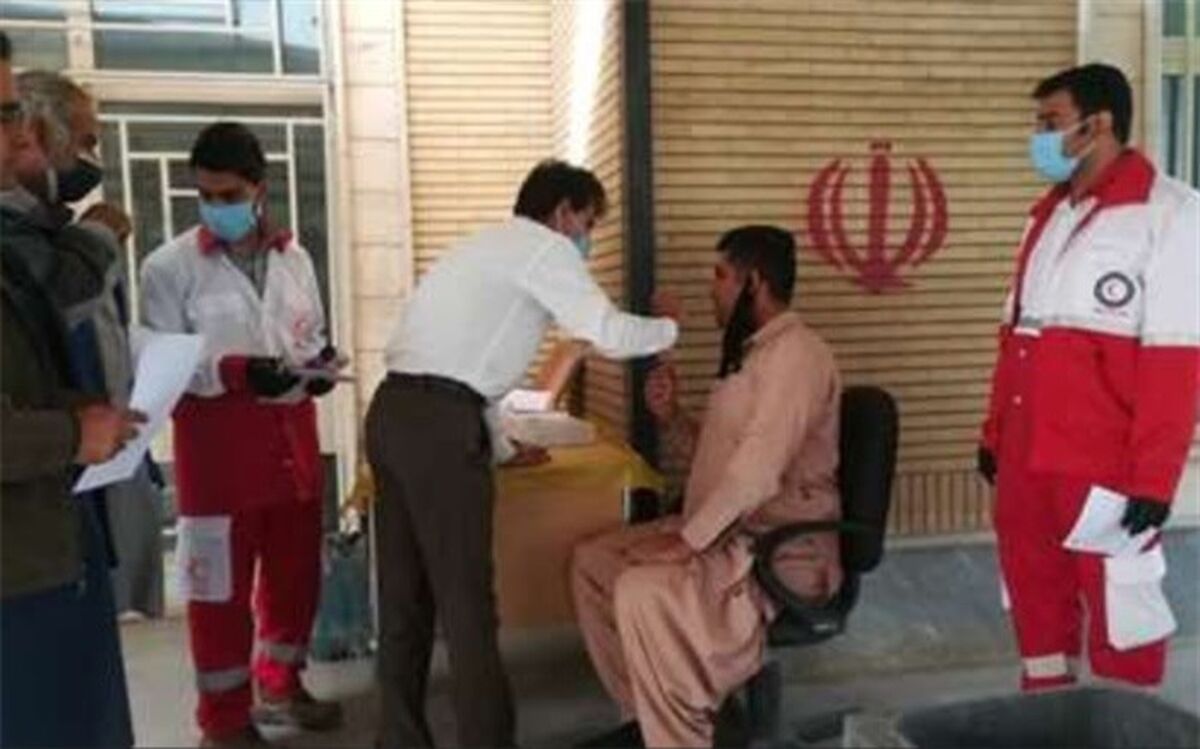 پایش سلامت بیش از ۳۹۰ هزار نفر در مبادی مرزی کشور