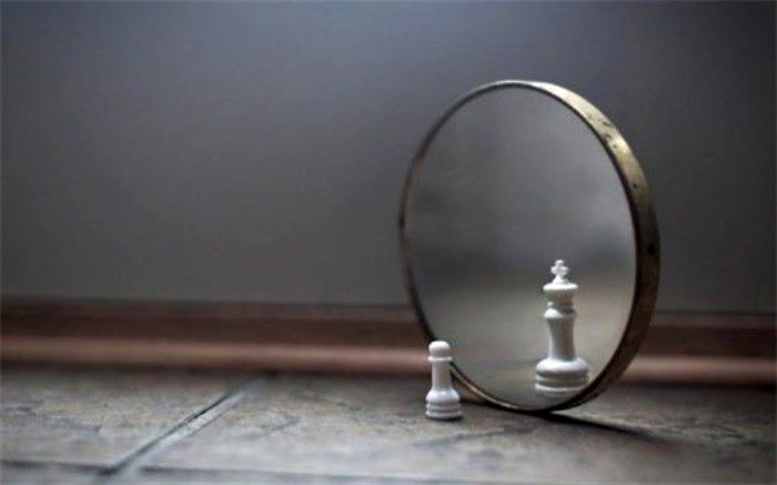 درباره‌ خویشتن‌بینی چه می‌دانید؟