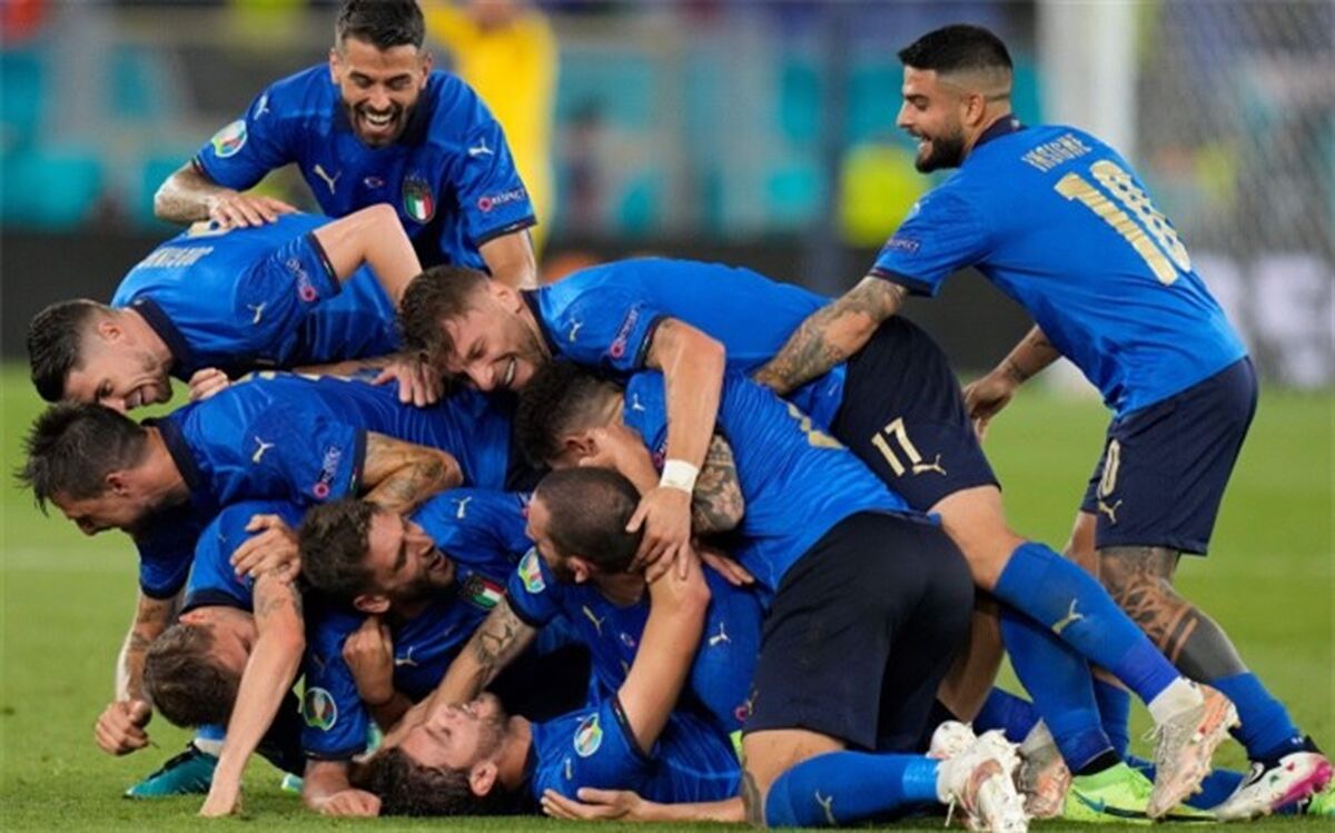 تعویض‌ها مانچینی گره را باز کرد؛ سند صعود ایتالیا امضا شد