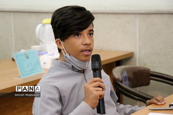 نشست نمایندگان پسر تشکل‌های سازمان دانش‌آموزی با معاون پرورشی و فرهنگی آموزش و پرورش خراسان رضوی