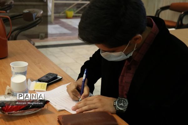 نشست نمایندگان پسر تشکل‌های سازمان دانش‌آموزی با معاون پرورشی و فرهنگی آموزش و پرورش خراسان رضوی