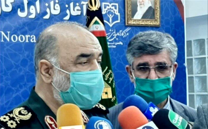 فرمانده کل سپاه: ما می‌توانیم به آمریکایی‌ها واکسن بدهیم