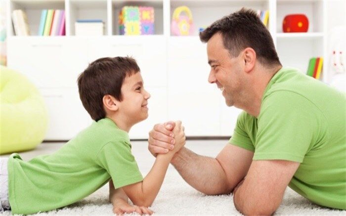 می‌توانم عصای دست پدر شوم؟