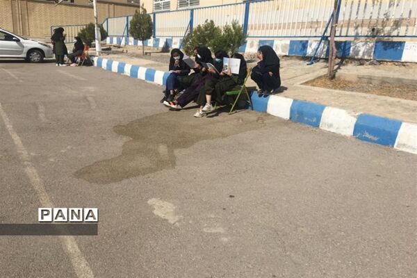 حضور پرشور دانش‌آموزان در مدرسه مرضیه شهرکرد