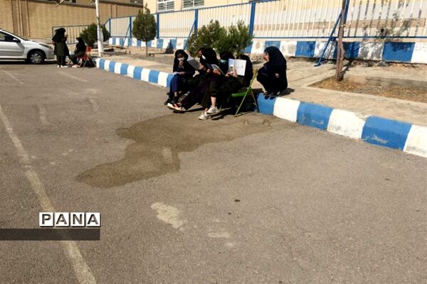 حضور پرشور دانش‌آموزان در مدرسه مرضیه شهرکرد