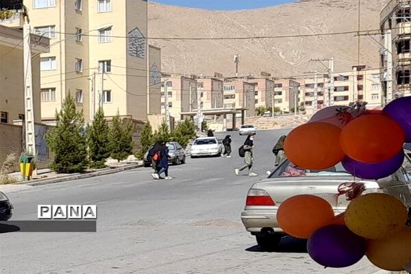 حضور پرشور دانش‌آموزان در مدرسه مرضیه شهرکرد