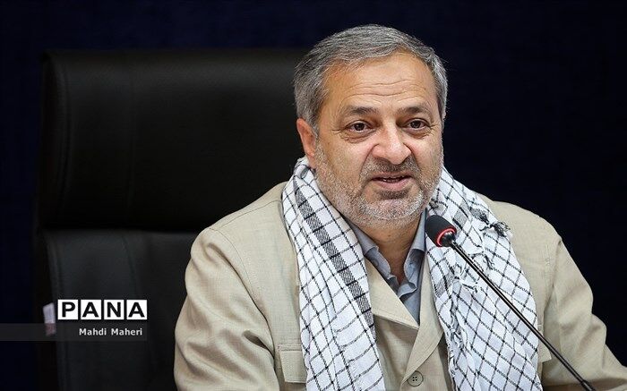 انتقال فرهنگ ایثار و شهادت به نسل‌های آینده از بالاترین وظایف آموزش و پرورش است