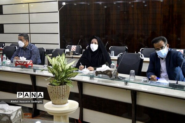 جلسه شورای انجمن و اولیا و مربیان آموزش و پرورش  استان بوشهر
