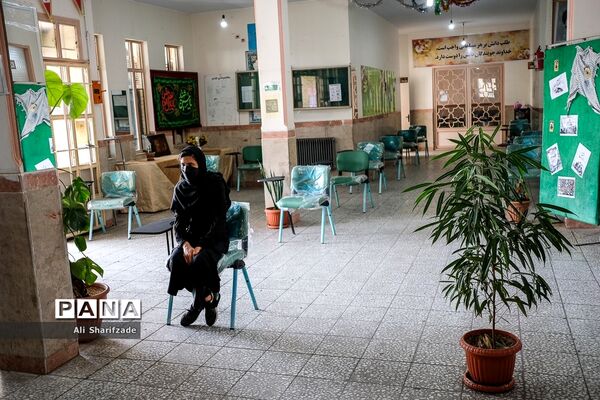 آغاز واکسیناسیون دانش‌آموزان
