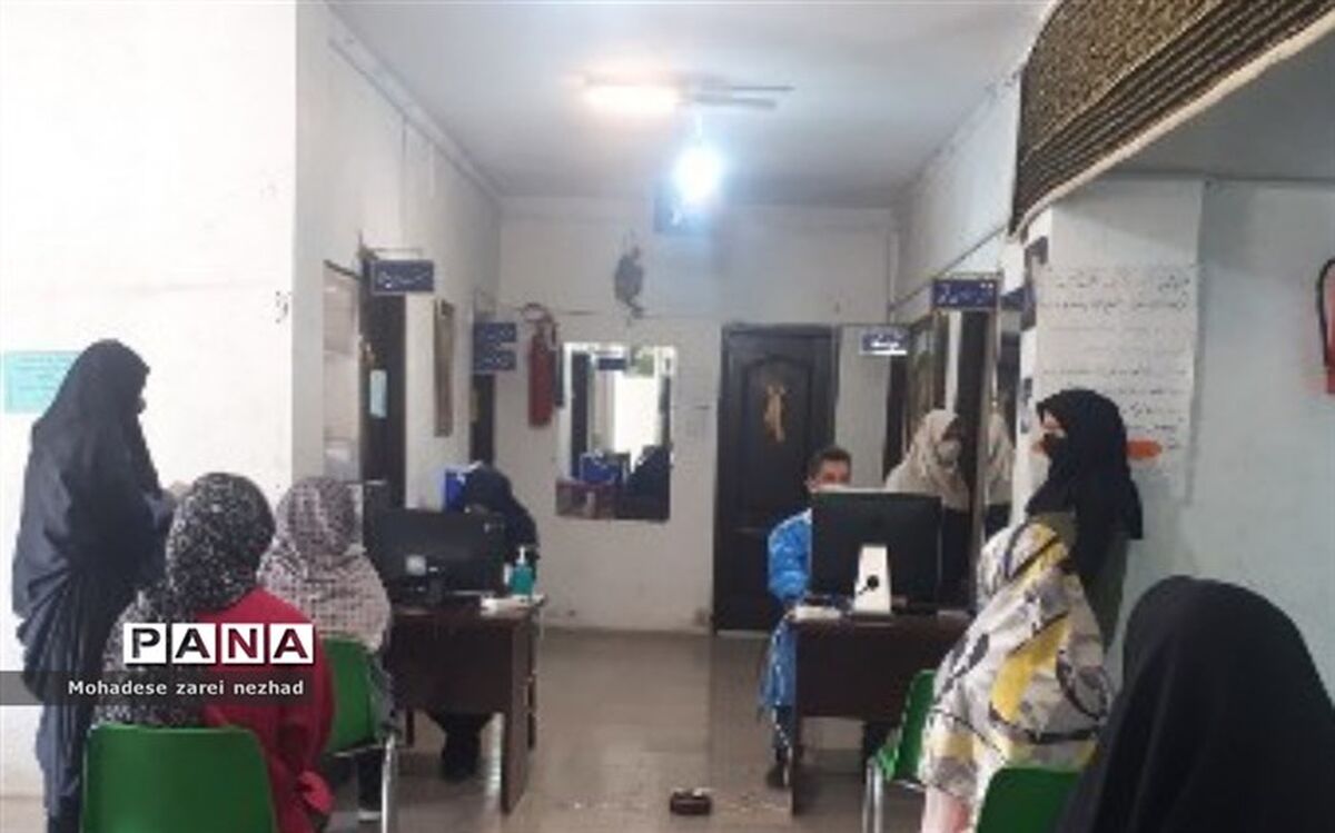 بیش از ۵۰‌درصد دانش‌آموزان شهرستان قرچک واکسینه شدند
