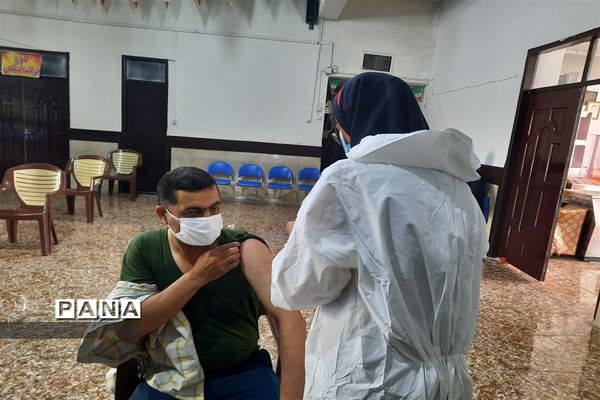 اجرای طرح واکسیناسیون دانش‌آموزی در ۵ حوزه منطقه ۱۵