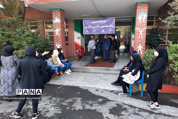 اجرای طرح واکسیناسیون دانش‌آموزی در ۵ حوزه منطقه ۱۵