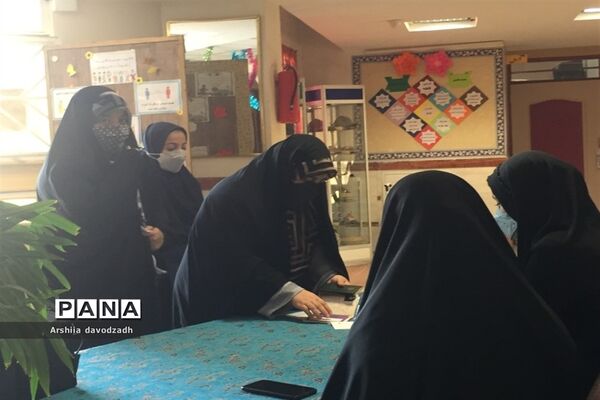 واکسیناسیون دانش‌آموزان در شهرستان قدس