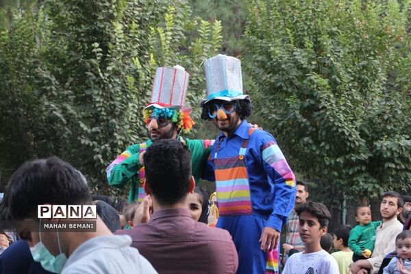 «شادپیمایی عروسک ها» به مناسبت هفته ملی کودک در قم