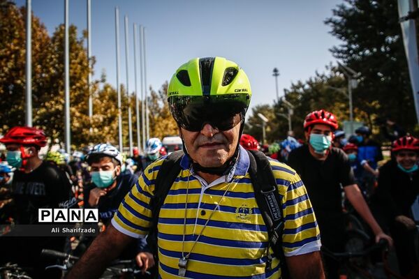 نهمین دوره همایش دوچرخه سواری همیاران پلیس