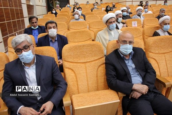 جلسه شورای اداری استان بوشهر با حضور رئیس جمهوری