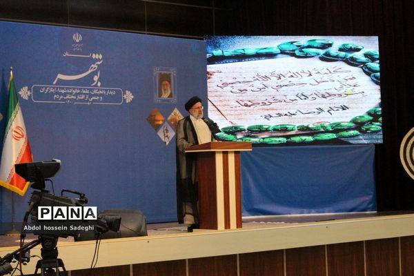 دیدار رئیس جمهوری با نخبگان ، علما ، خانواده شهدا ، ایثارگران و جمعی از اقشار مختلف مردم استان بوشهر