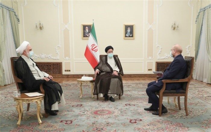 گفت‌وگوی سران سه قوه درباره مسائل اقتصادی کشور
