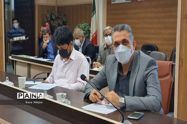 نشست هم‌اندیشی مدیران متوسطه بهارستان یک