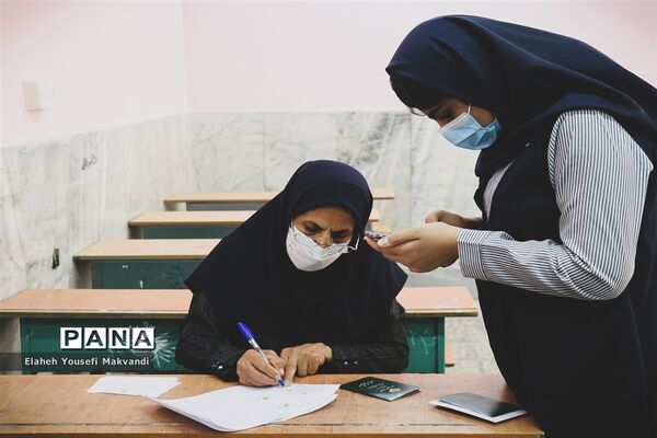 واکسیناسیون دانش‌‍آموزان در شهرستان امیدیه