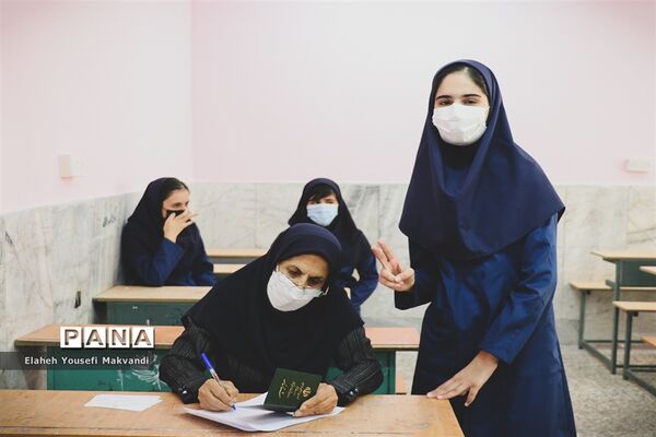 واکسیناسیون دانش‌‍آموزان در شهرستان امیدیه