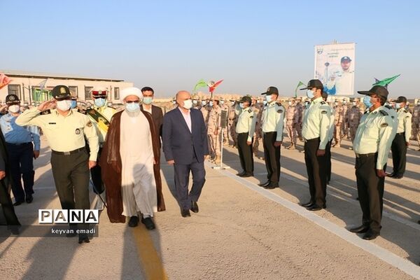 صبحگاه نیروی انتظامی در بوشهر