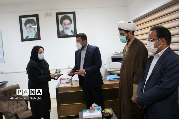 بازدید معاون پرورشی و فرهنگی آموزش و پرورش استان بوشهر از مدرسه زینبیه شهرستان بوشهر