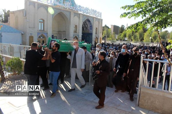 تشییع پیکر معلم هنرمند محمود مدنی