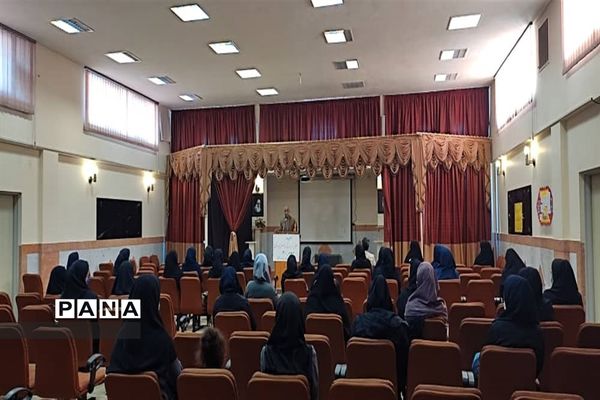 برگزاری جلسه  امورتربیتی و پرورشی با محوریت ارائه طرح کوچ در ناحیه ۴کرج