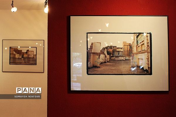 نمایشگاه عکس‌های مستند «خـاوران‌نـامه» تصویری از فرهنگی پوسیده