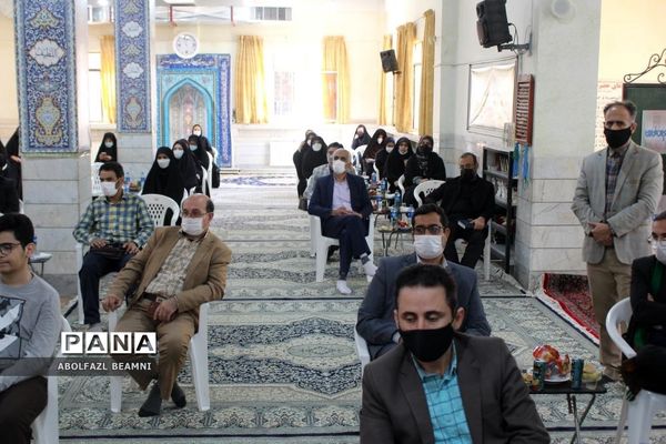 رونمایی از پوستر جشنواره «فردا» در قم