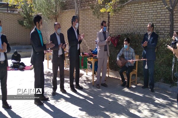 آیین افتتاحیه چهلمین جشنواره فرهنگی و هنری دانش آموزان