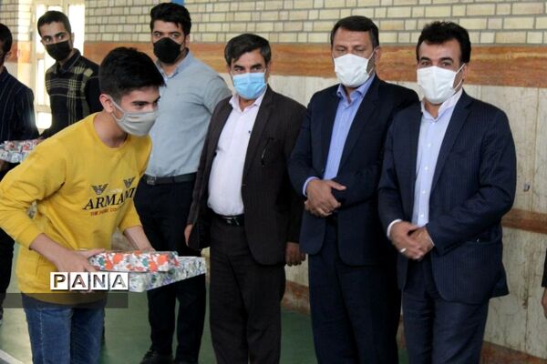 افتتاحیه جشنواره فرهنگی هنری «فردا»در  دبیرستان طالقانی یاسوج