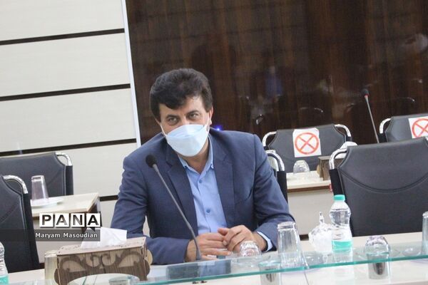 نشست بیست و چهارمین دوره انتخابات شوراهای دانش‌آموزی مدارس استان بوشهر