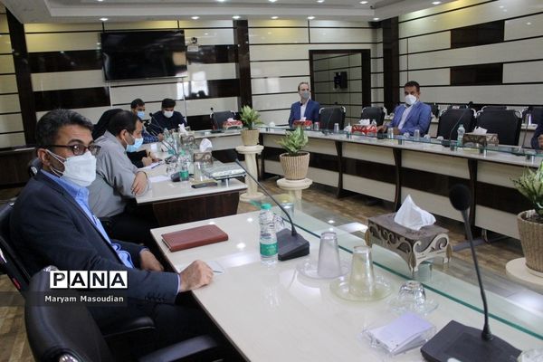 نشست بیست و چهارمین دوره انتخابات شوراهای دانش‌آموزی مدارس استان بوشهر