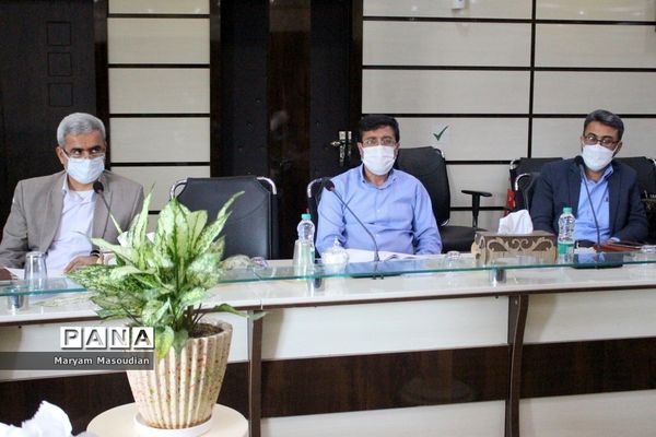 نشست بیست و چهارمین دوره انتخابات شوراهای دانش‌آموزی مدارس استان بوشهر