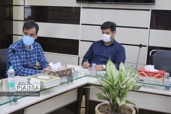 نشست بیست و چهارمین دوره انتخابات شوراهای دانش‌آموزی مدارس استان بوشهر